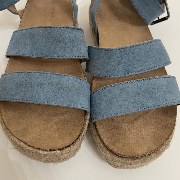 Shoes Sandals - Picture 7 of 7